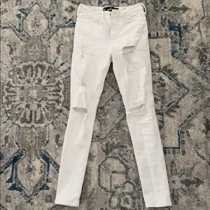 White hollister jeans